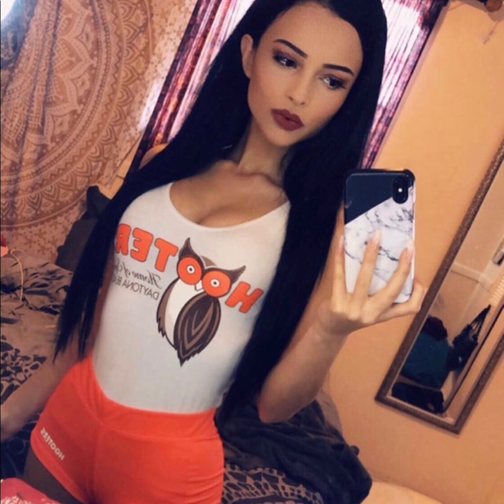 Hooters Uniform - used